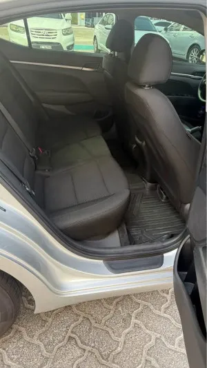 2019 Hyundai Elentra SE