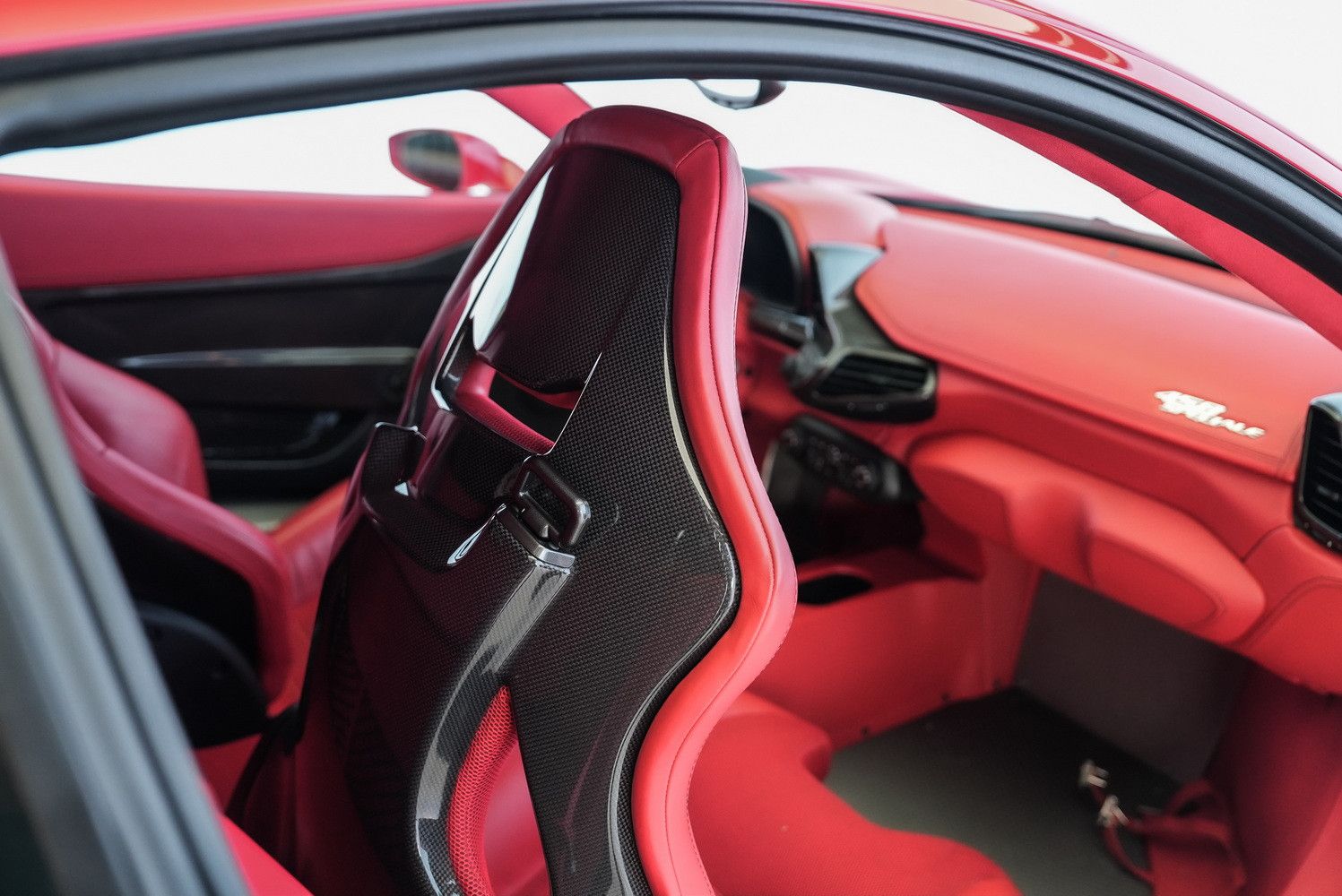 2014 فيراري 458 سبيشالي