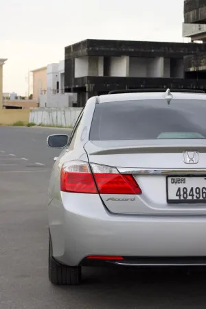 2015 هوندا أكورد Hybrid