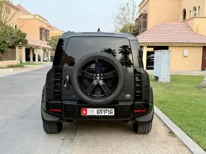 2023 Land Rover Defender 110 SE