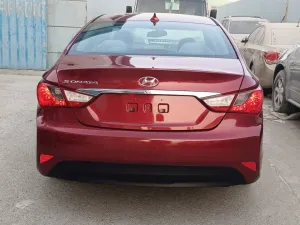 2014 هيونداي سوناتا SE