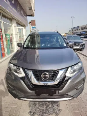 2019 نيسان روج SV