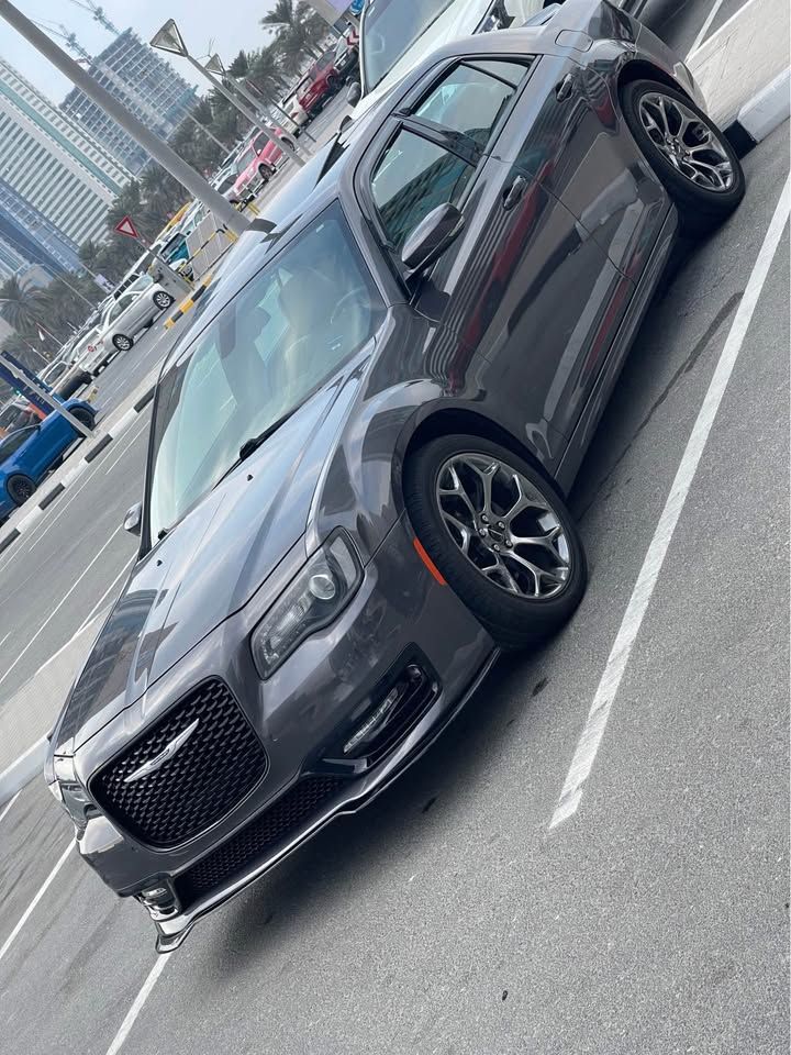 2018 Chrysler 300 S