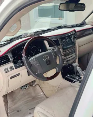 2015 Lexus LX 570