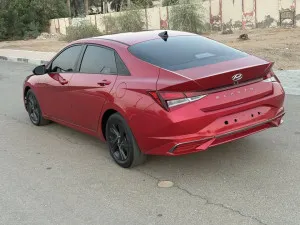 2021 هيونداي النترا SE