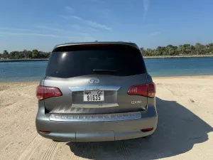2015 Infiniti QX80 Premium select