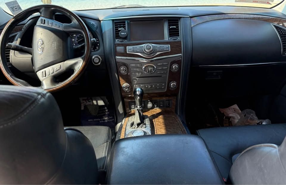 2015 Infiniti QX80 Premium select