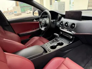 2023 كيا ستينجر GT