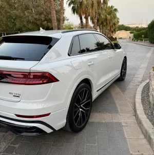 2020 Audi Q8 Premium