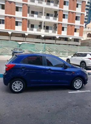 2016 فورد فيجو Titanium