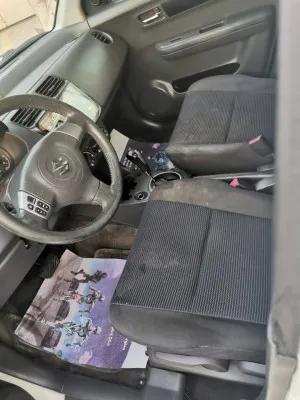 2011 Suzuki Swift GLX