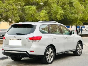 2015 نيسان باثفايندر S