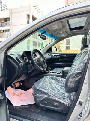 2015 نيسان باثفايندر S