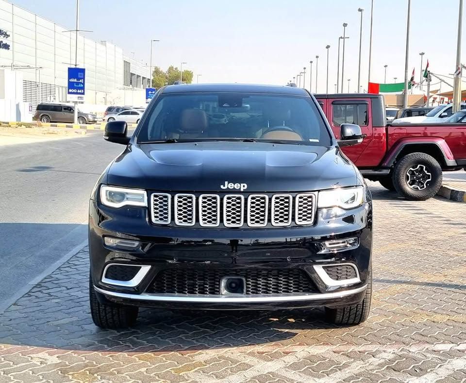 2017 جييب جراند شيروكي SRT8