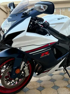 2024 سوزوكي اكس ٩٠