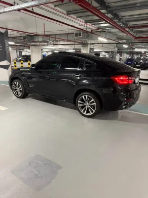 2018 BMW X6 50i