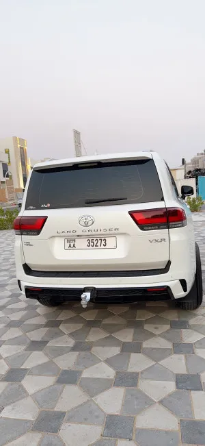 2022 تويوتا لاند كروزر VXR