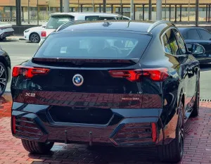 2026 بي أم دابليو اكس - 2 XC40