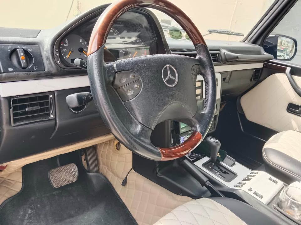 2001 Mercedes-Benz G-Class G550
