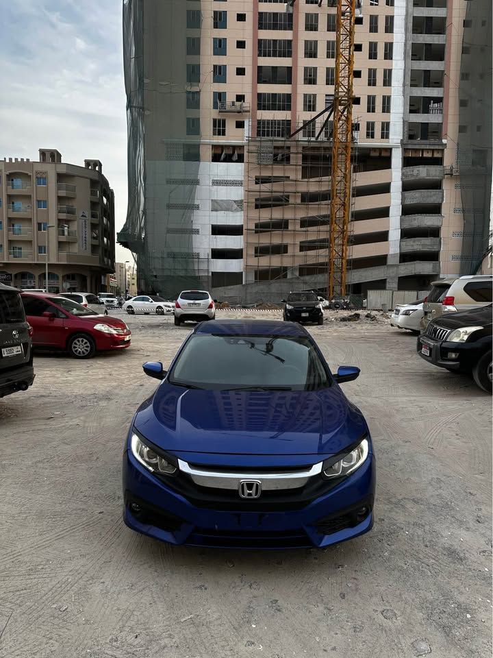 2021 هوندا سيفك LX