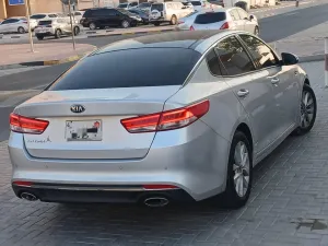 2016 كيا أوبتيما EX