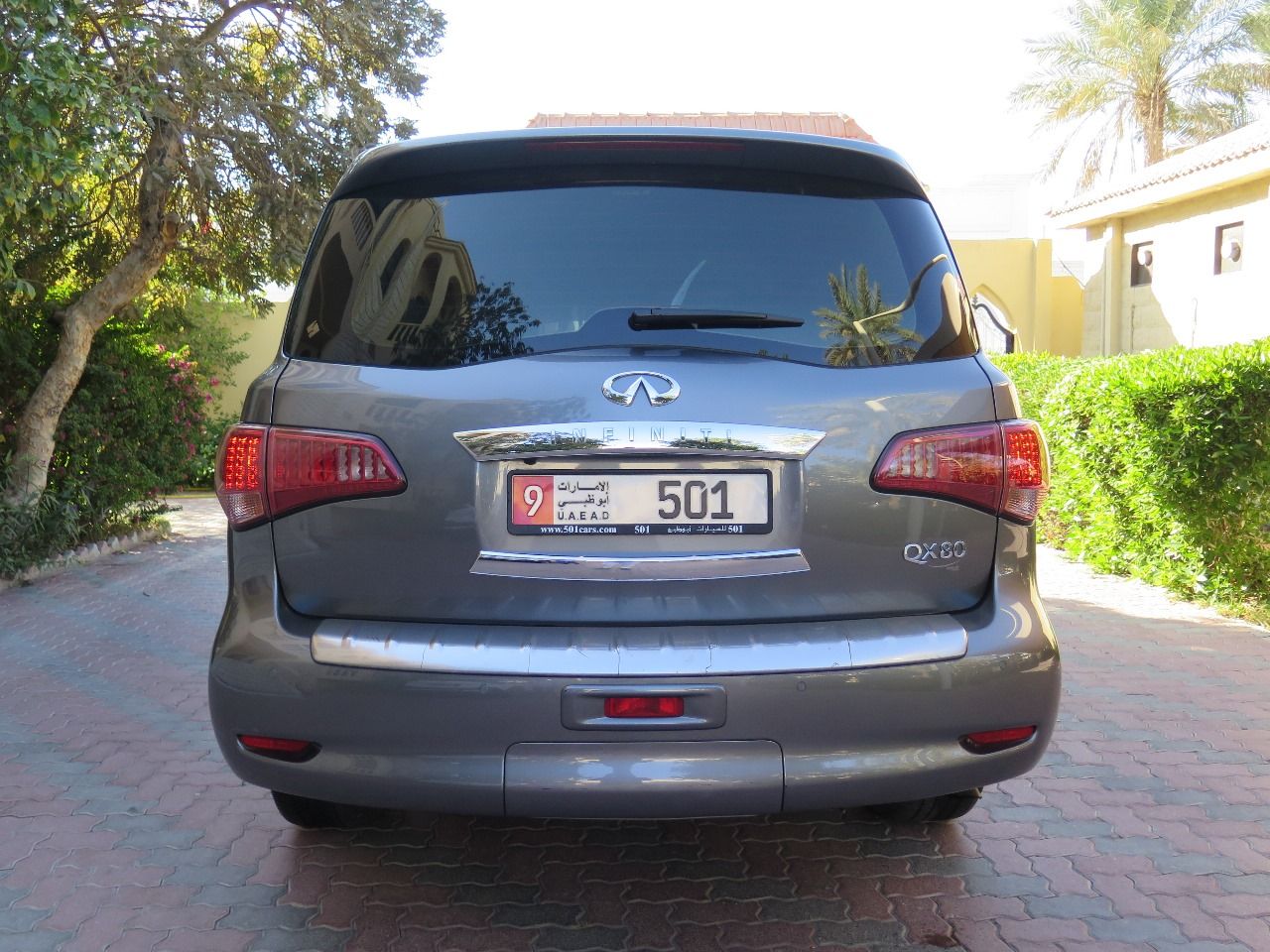 2017 Infiniti QX80 LUXE