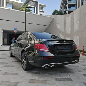 2019 مرسيدس-بنز الفئة - E E300