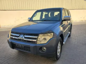 2008 ميتسوبيشي باجيرو Signature Edition