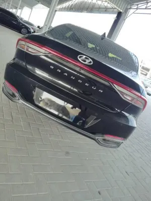 2020 هيونداي لنترا Limited