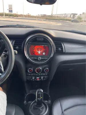 2020 ميني كوبيه Cooper