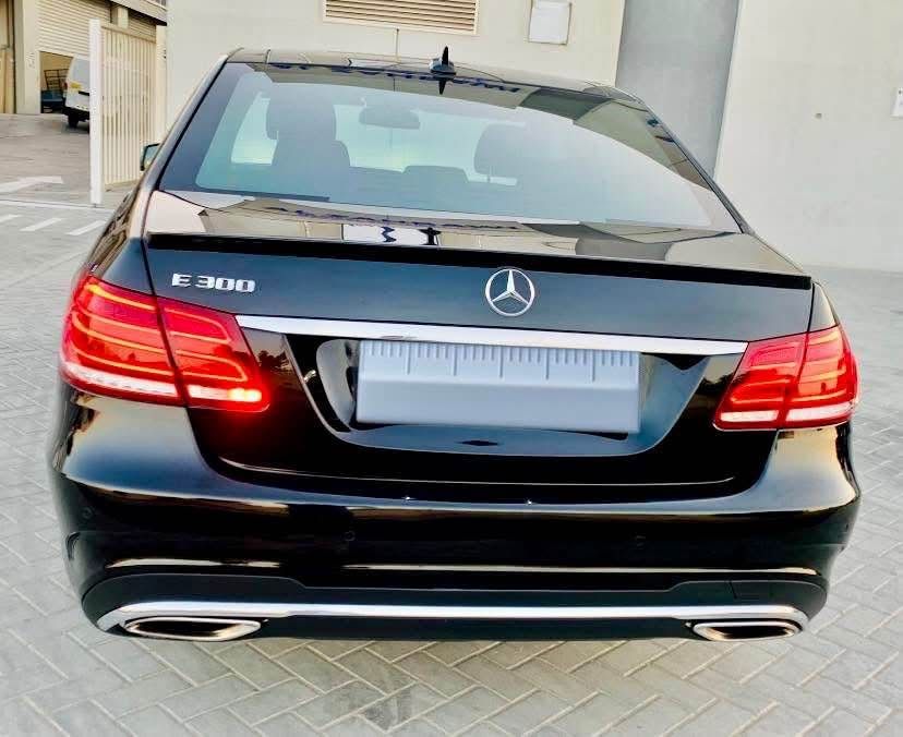 2016 مرسيدس-بنز الفئة - E E300 4Matic
