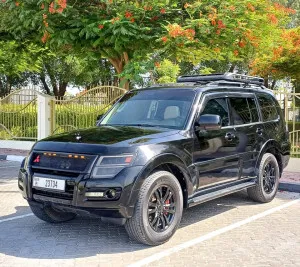 2017 Mitsubishi Pajero GLS