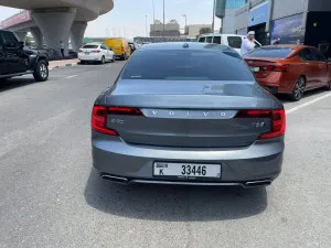 2019 فولفو آس٩٠ R-Design