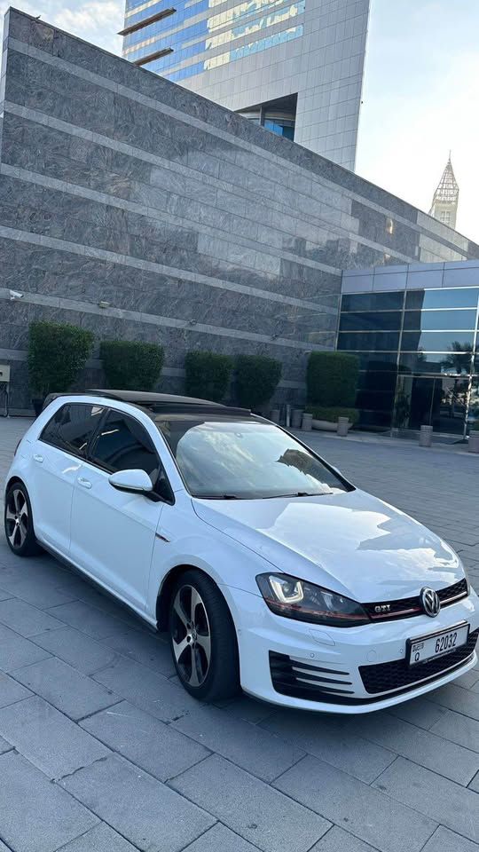 2016 فولجس فاجن جولف GTI