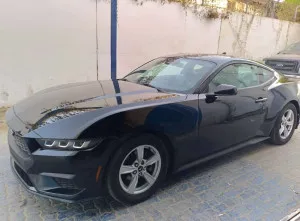 2024 فورد موستانج V6