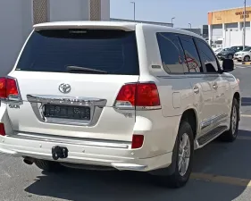 2015 Toyota Land Cruiser GXR