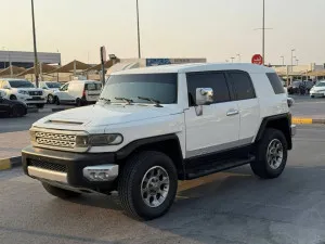 2012 تويوتا أف جي كروزر Base