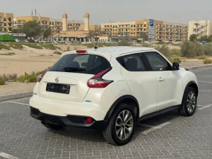 2016 نيسان جوك S