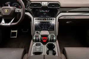 2023 لامبورجيني اوروس STD