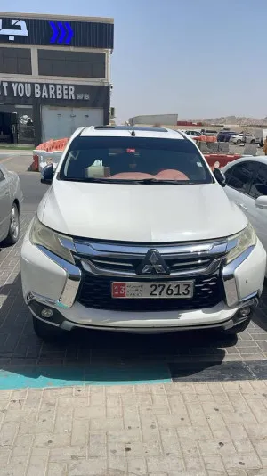 2019 Mitsubishi Montero LS