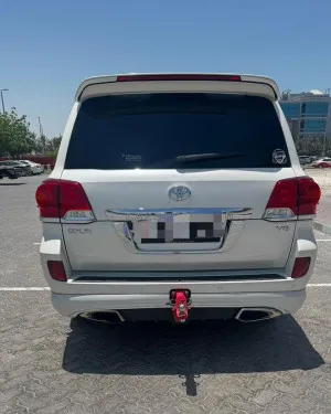 2015 Toyota Land Cruiser GXR