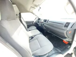 2018 تويوتا هياس Commuter