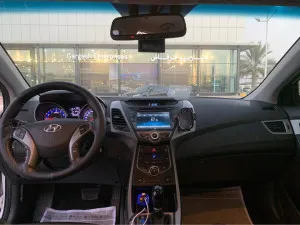 2014 Hyundai Avante SE