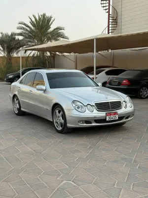 2004 مرسيدس-بنز الفئة - E E500