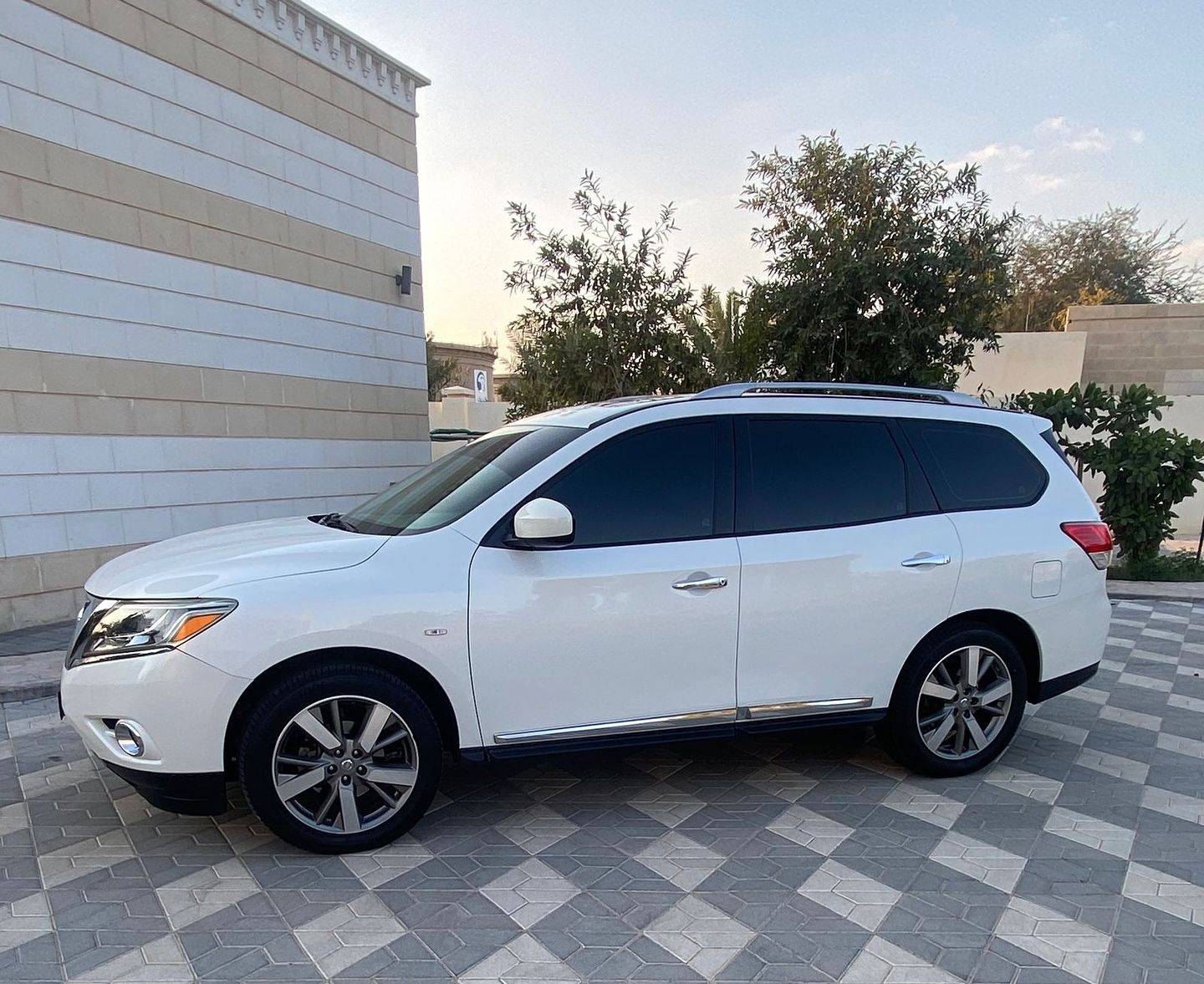 2014 Nissan Pathfinder SL