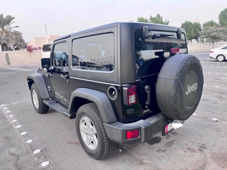 2017 جييب رانجلر Sahara