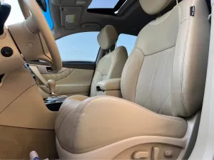 2020 إنفينيتي كيو آكس٧٠ V8