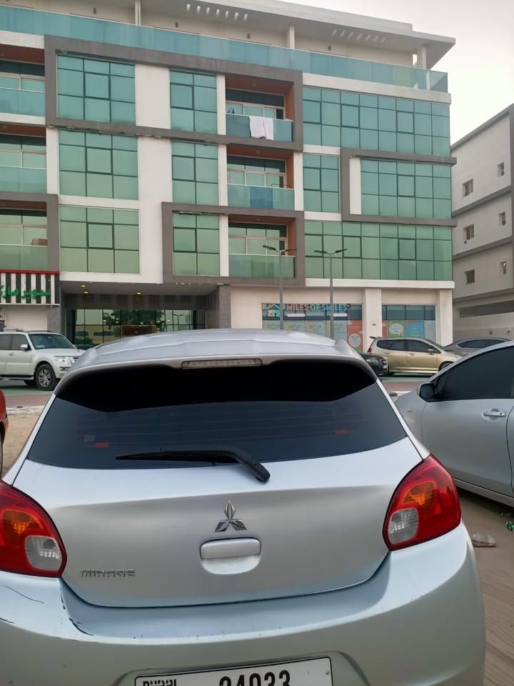 2014 Mitsubishi Mirage ES