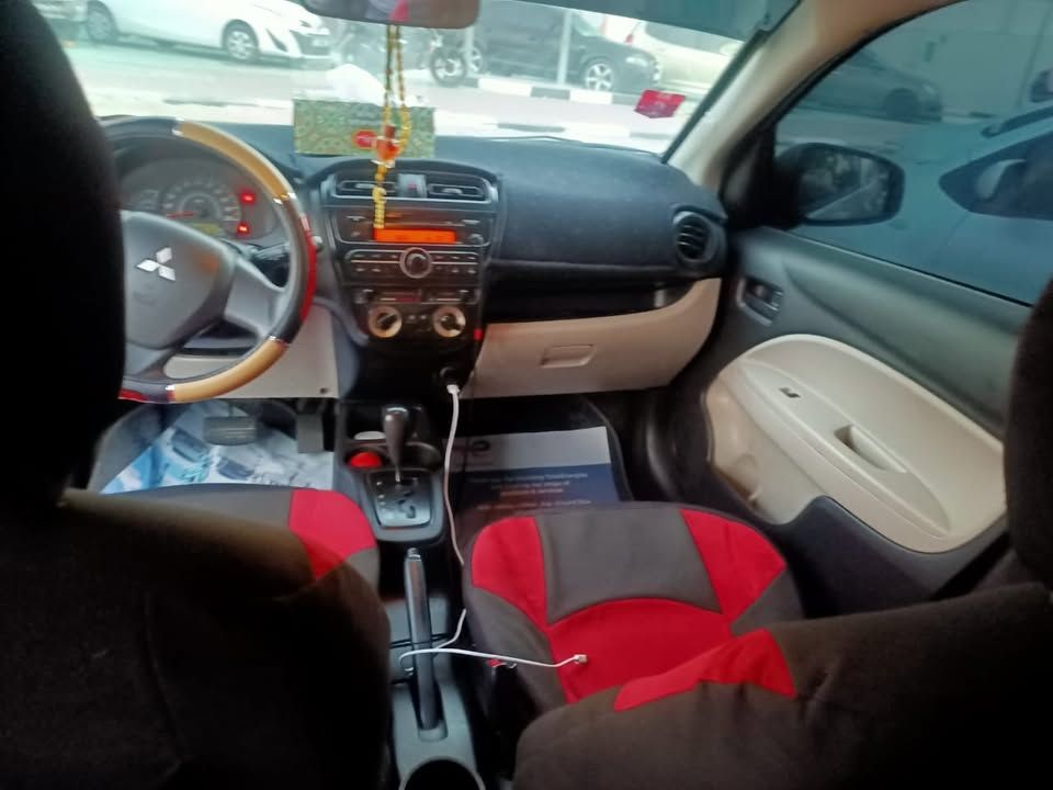 2014 Mitsubishi Mirage ES