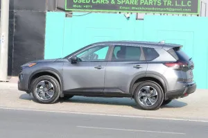 2024 نيسان روج SV